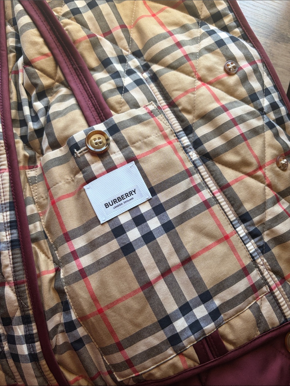 NWT Burberry Fernleigh Quilted Women's Jacket in Deep Burgundy XS - Picture 11 of 13